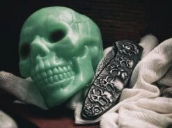 Magnum 01SC519 Dia De Los Muertos Klinge Aus 440A 5 Magnum 01SC519 Dia De Los Muertos Klinge Aus 440A -Messerladen 1704657c9f514c79928f8bb0c13cb5a9