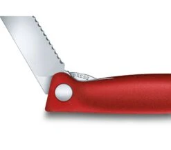 Victorinox 6.7831.FB Swiss Classic Faltbares Tomatenmesser Rot -Messerladen 77847a9902032552541433788df2b549